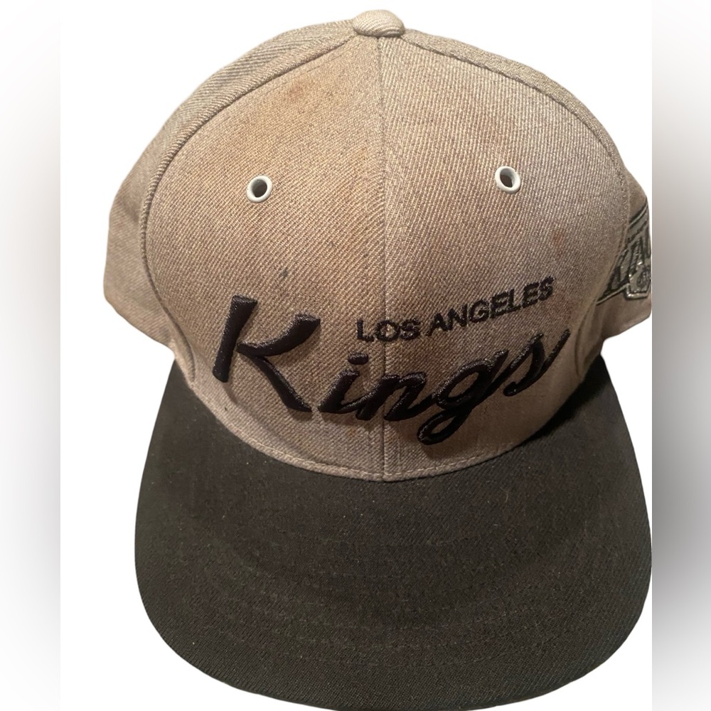 Gray Black White LA Kings NHL Snapback Hat